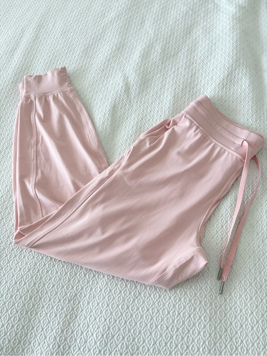 lululemon athletica Pants - Lululemon Pink Adapted State High-Rise Jogger size 8